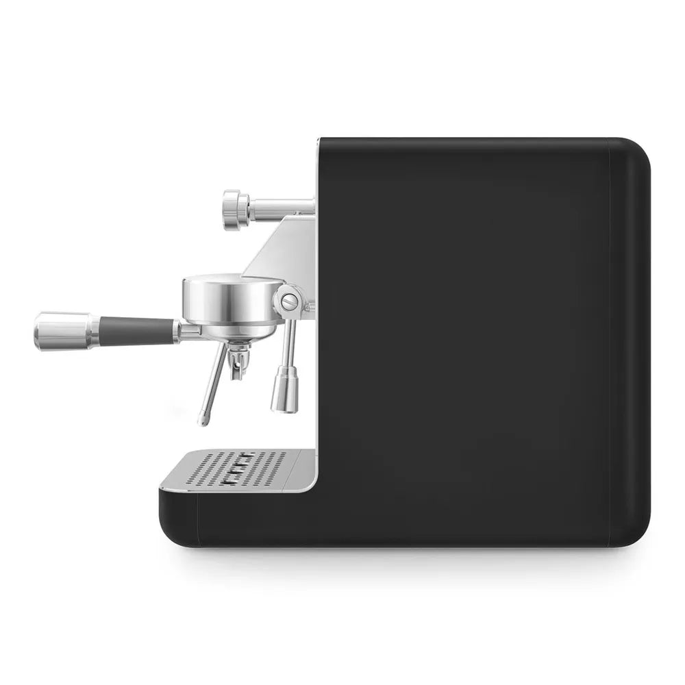 Smeg EMC02BLMEU Minipro Espresso Machine Collezione Ästhetik Black