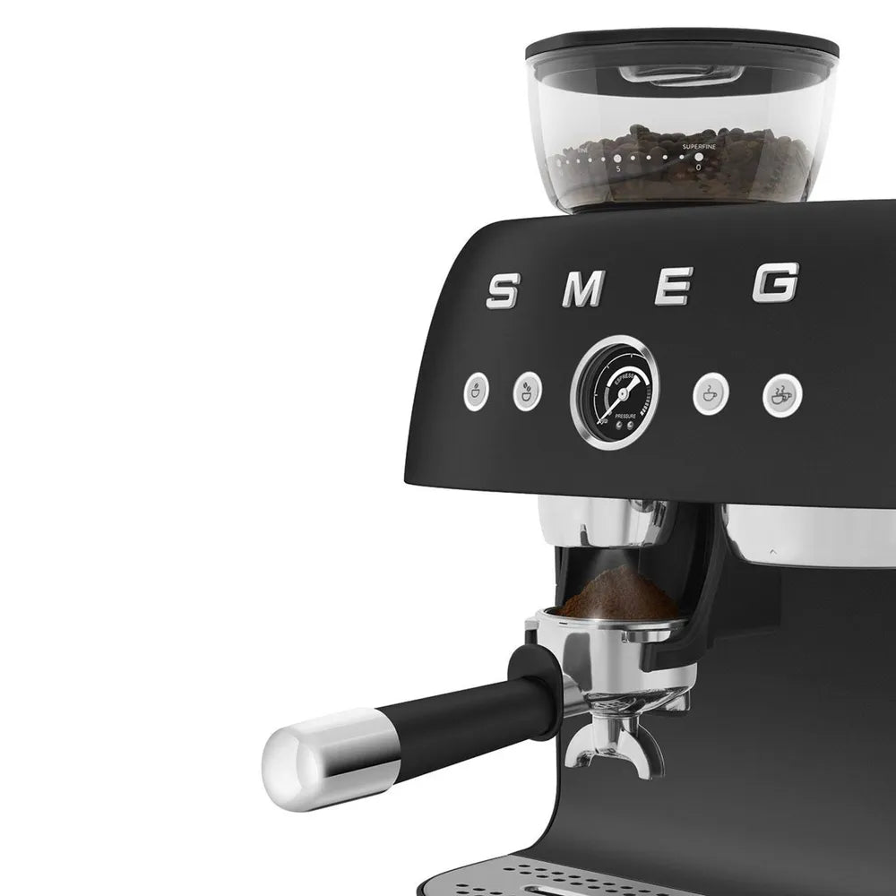 SMEG EGF03BLMEU 50s Style Siebträgermaschine with Kaffeemühle Black